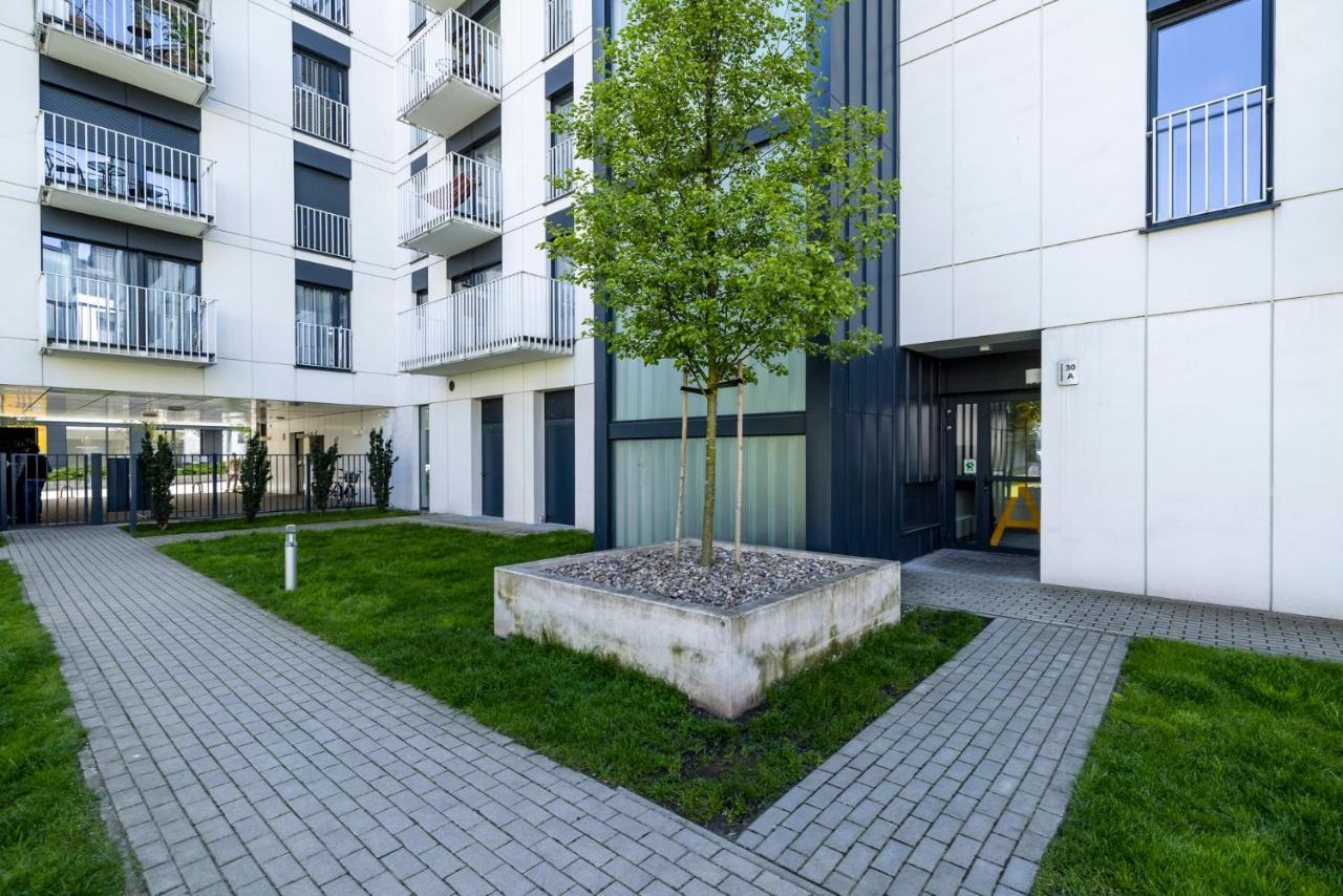 Apartamenty Stare Zoo Zajezdnia Posen Exterior foto